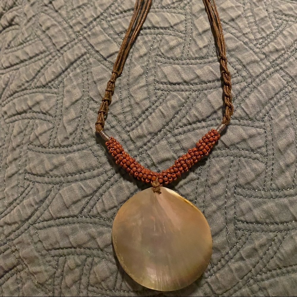 Shell Necklace - Picture 3 of 3